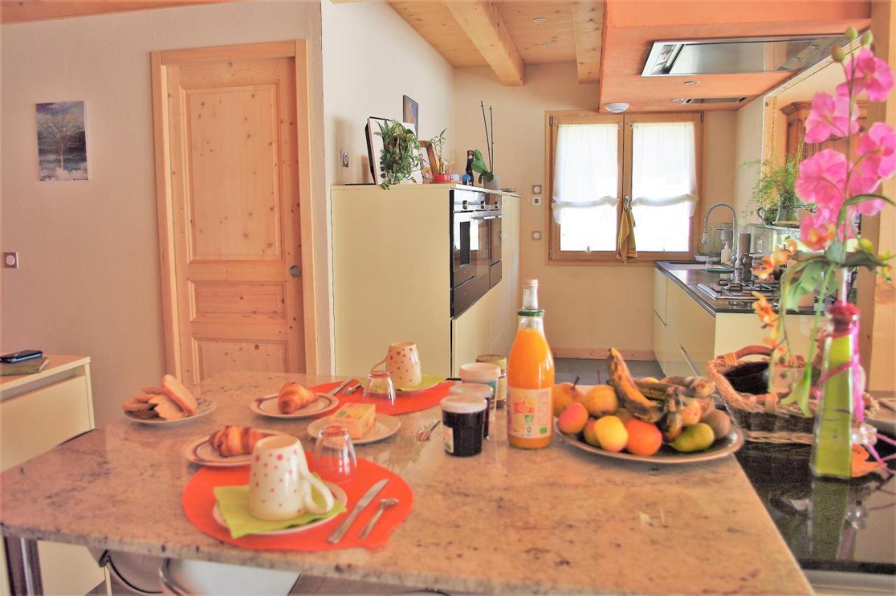 Chalet Aux 3 Biches Mieussy Экстерьер фото